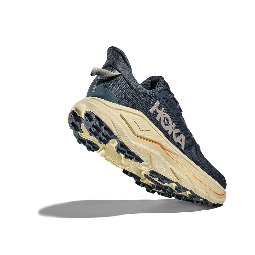 Hoka_M_Schoen_CHALLENGER_8_2.webp