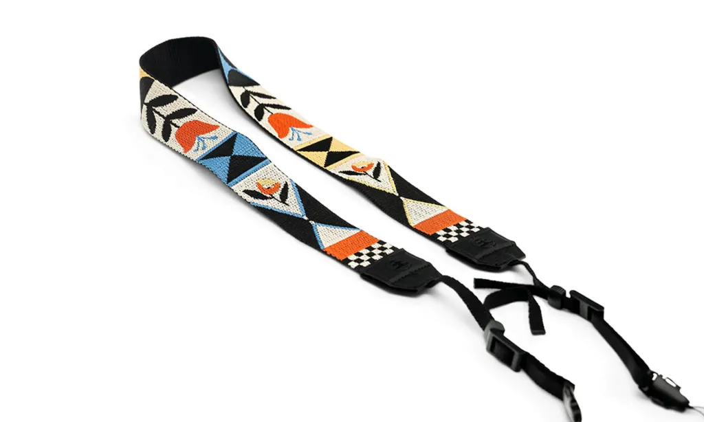 [000542-FLO-NA] Nocs NocLoc Tapestry Neck Strap (flora)