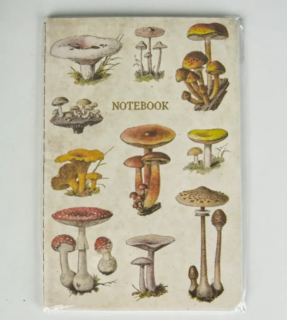 [000679-XXX-NA] Notebook A5 vintage mushrooms