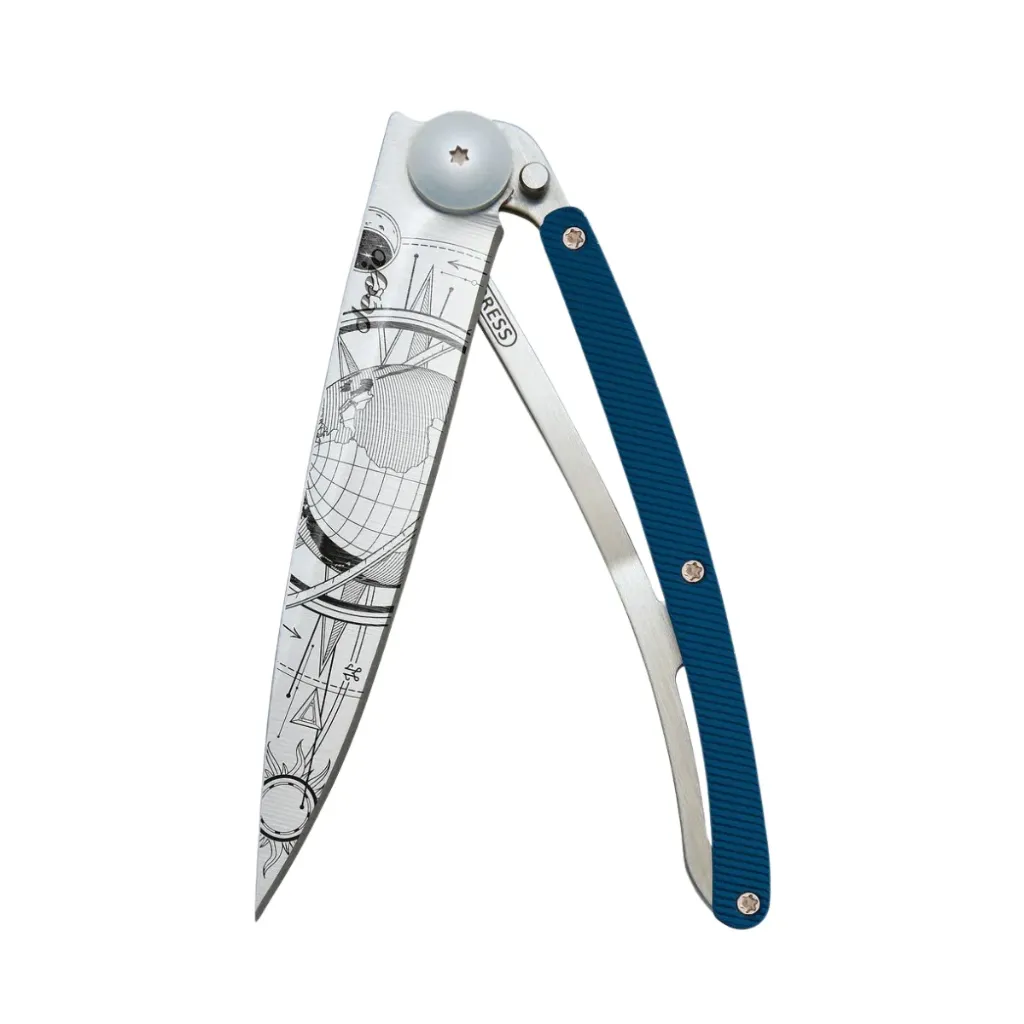 [001429-XXX-NA] Deejo Zakmes 37g, Aluminium bleu / Globe Trotter